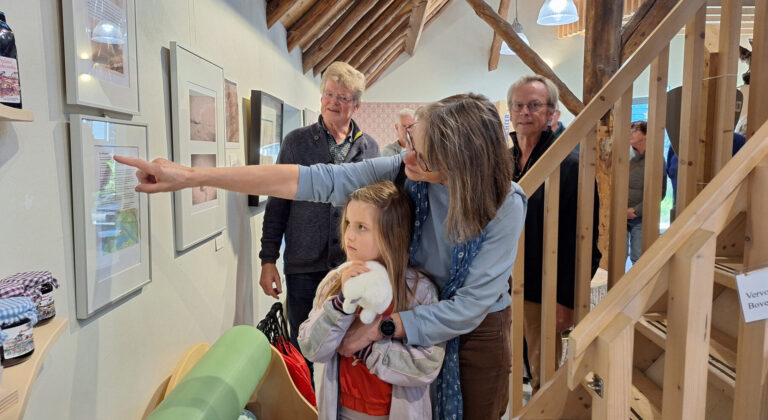 Foto-expositie ‘De Jufferswaard, van steenfabriek tot natuurgebied’ geopend